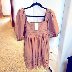 Abercrombie and Fitch size small never worn dress!